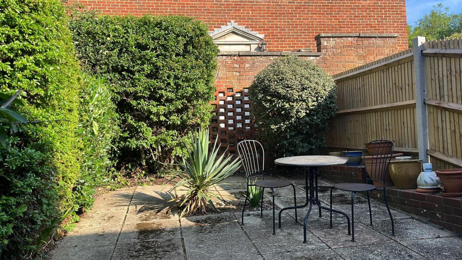 Kings Field Maisonette Eastleigh Exterior photo